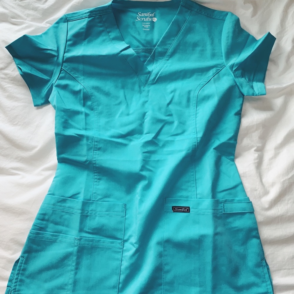 Sanibel scrub top